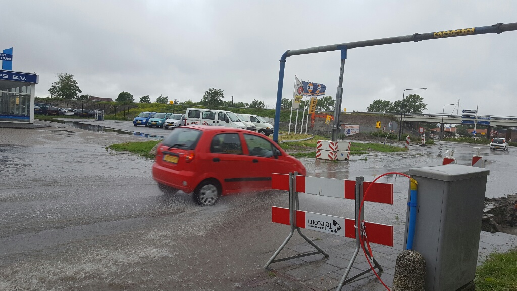 Wateroverlast Grensweg verdient snelle aanpak