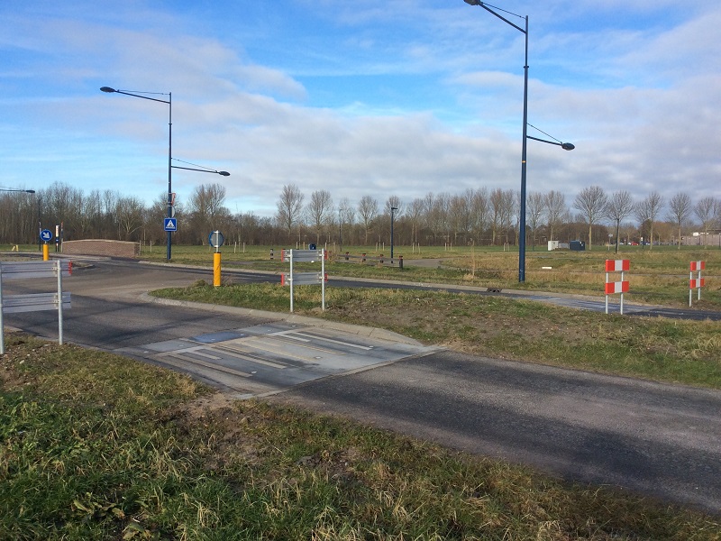 Verkeersveiligheid Pollendam ondanks drempels nauwelijks verbeterd