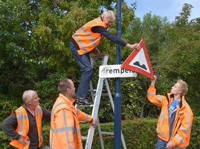 Opruimactie ontsierende verkeersborden van start