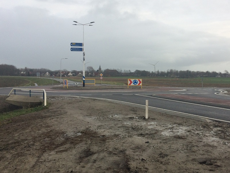 Rotonde Zuidwalweg vergroot veiligheid toegangsweg Harlingen